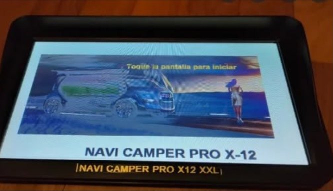 Navi Camper Pro X12 XXL encendido