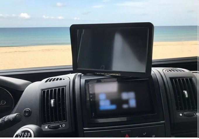 Navi Pro X13 Camper XXL frente al mar